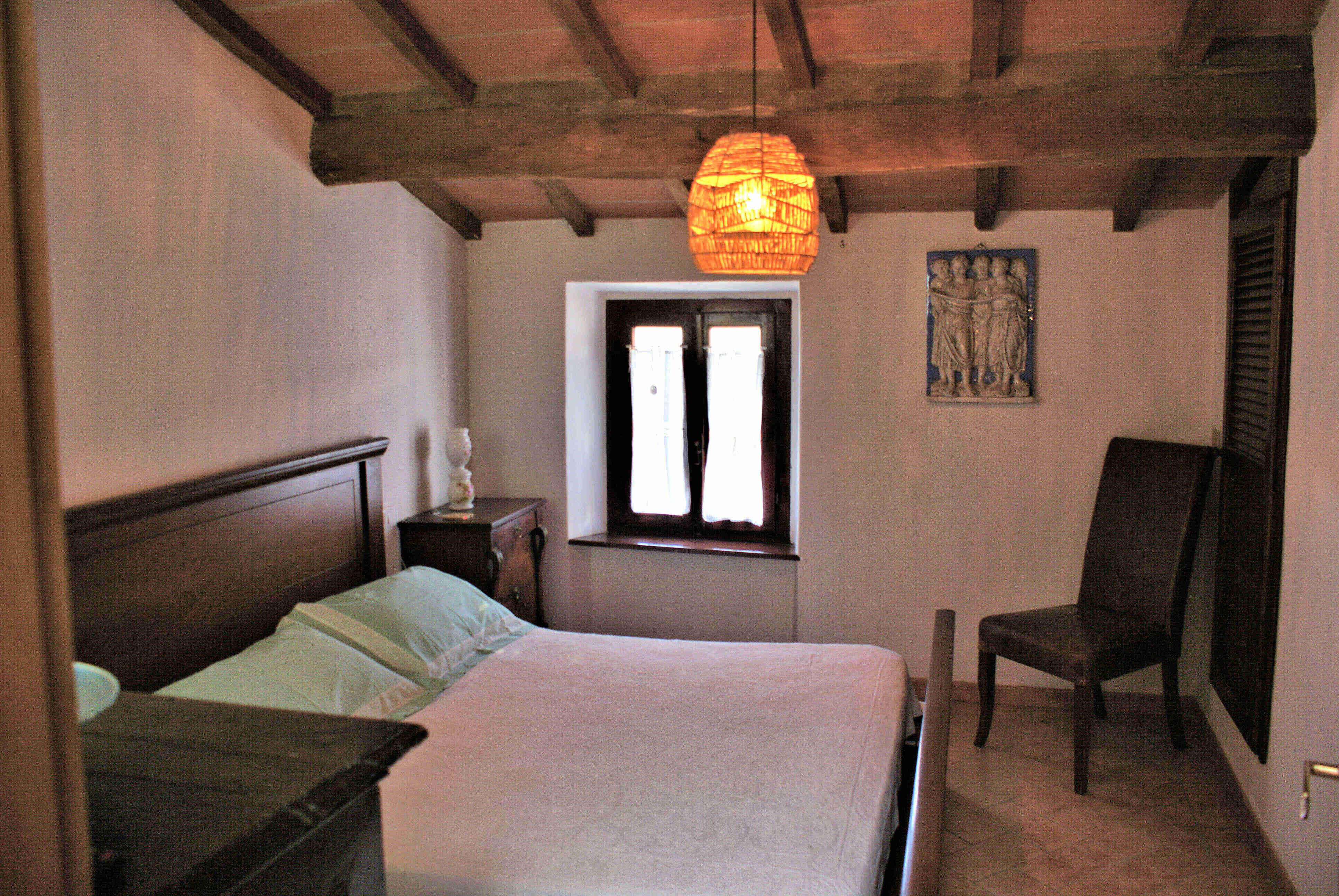 casa borgo camera da letto