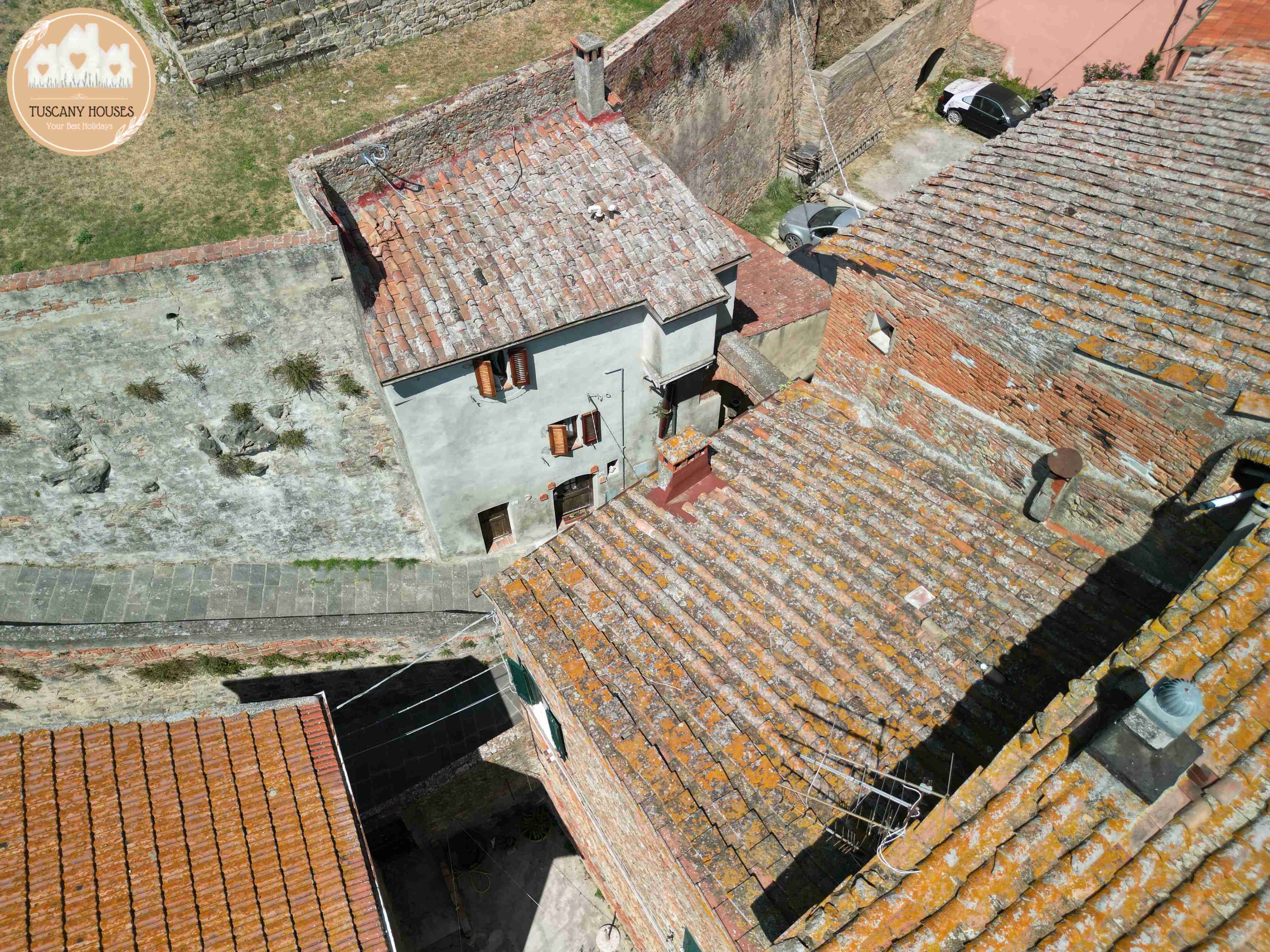  House in Castle seen from above