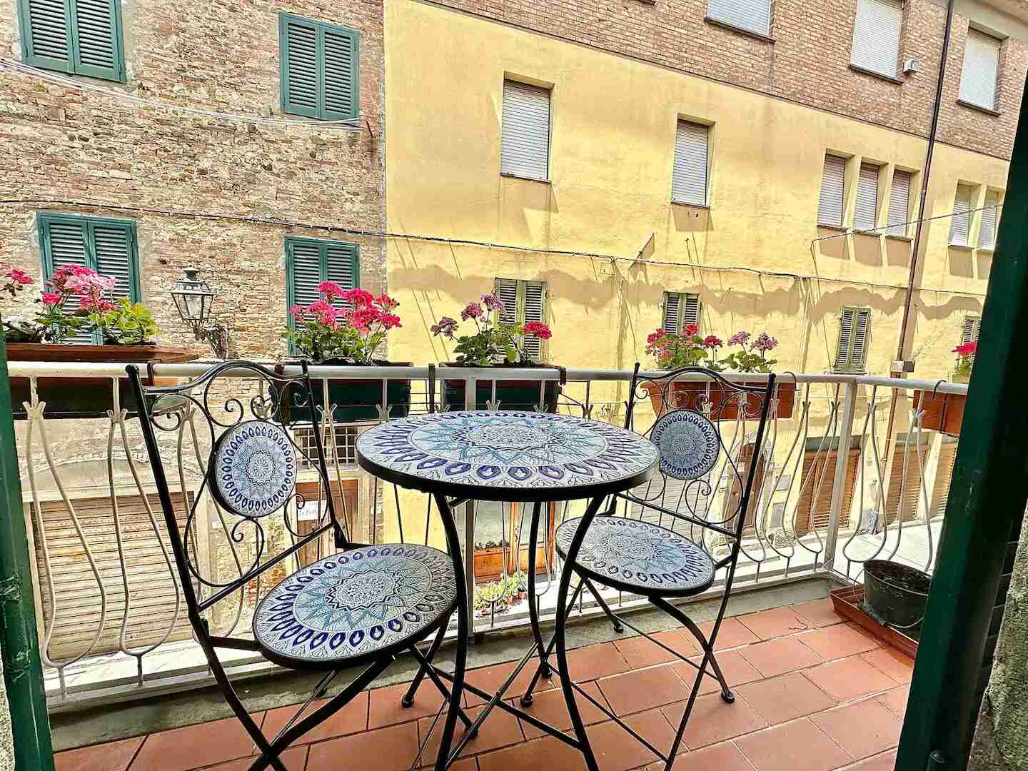 Terrace of House da Vinci